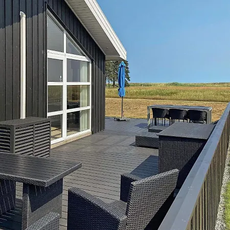 8 Person Holiday In Hals